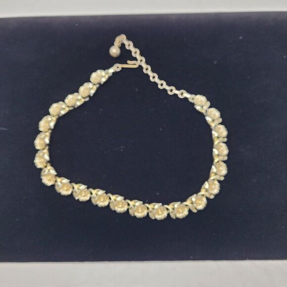 Vintage 70s Signed Lisner Gold Tone 3D Flower Link Collar Chocker Necklace Glam - Picture 13 of 15
